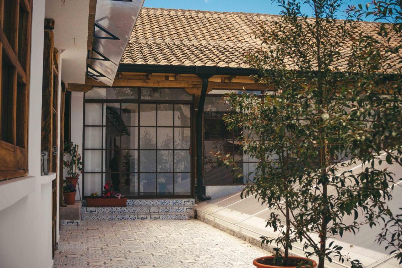 Hotel Casa Alquimia Кито Экстерьер фото